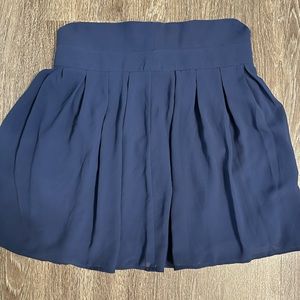 Francesca’s Navy Skirt M